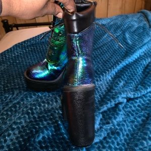 Aquamarine platforms